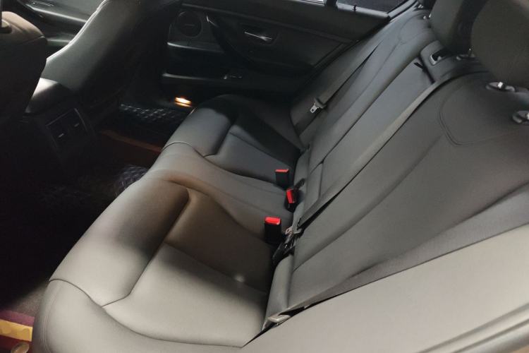 Used BMW 3 Series 2016 320Li Ambition Model
