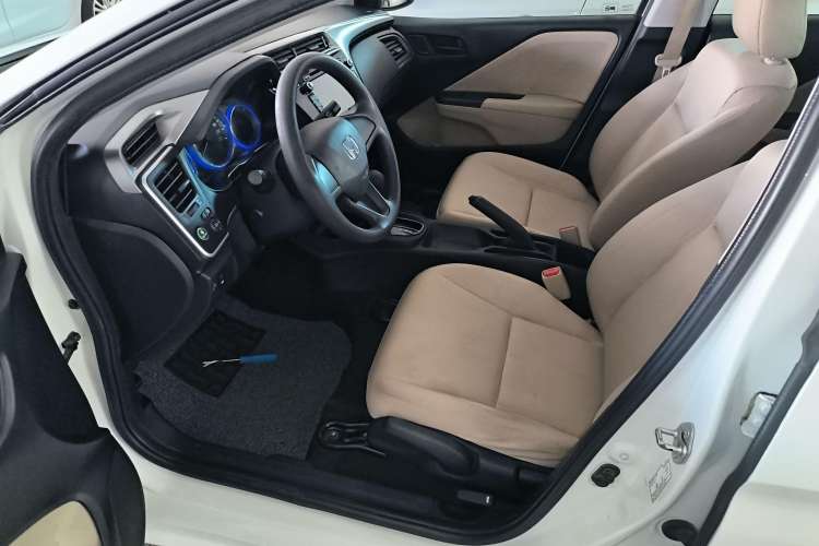 Used Honda City 2015 1.5L CVT Comfort Version