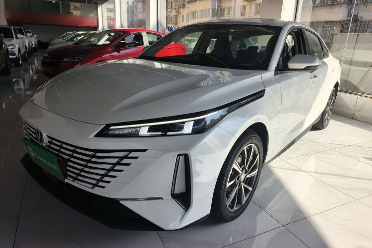 Used Changan Eado 2025 Blue Whale 1.5T 500Bar Prestige Model
