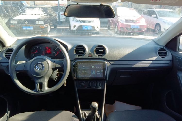 Used Volkswagen Jetta 2015 Value Edition 1.6L Manual Fashionable Style
