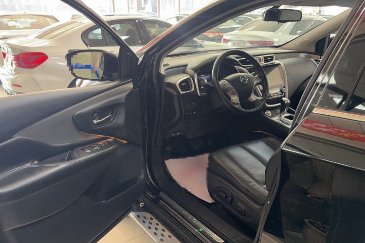 Used Nissan Murano 2019 2.5L XL Two-Wheel Drive Smart Connect Luxury Edition China VI Standard
