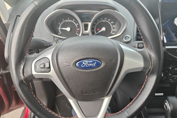 Used Ford EcoSport 2013 1.5L Automatic Prestige Model

