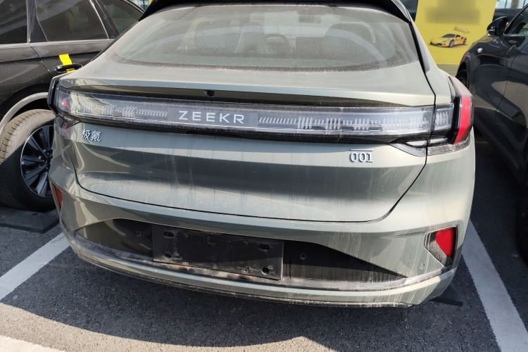 Used Zeekr 001 2025 WE Edition 100 kWh Rear-Wheel Drive
