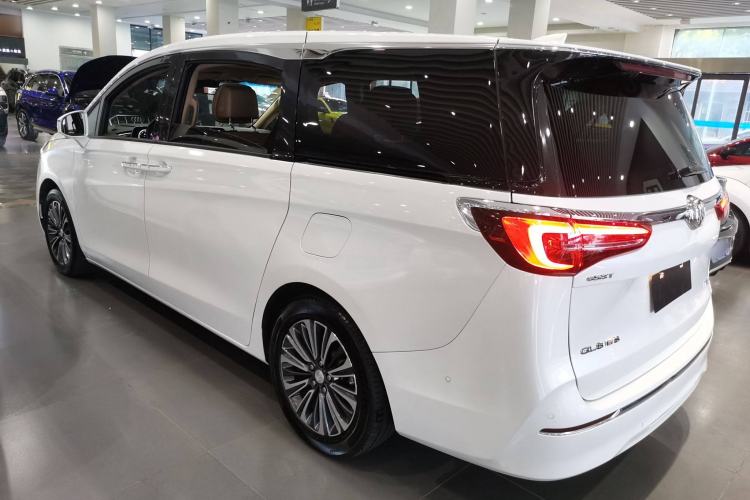 Used Buick GL8 2021 ES Landtrek 653T Luxury Model
