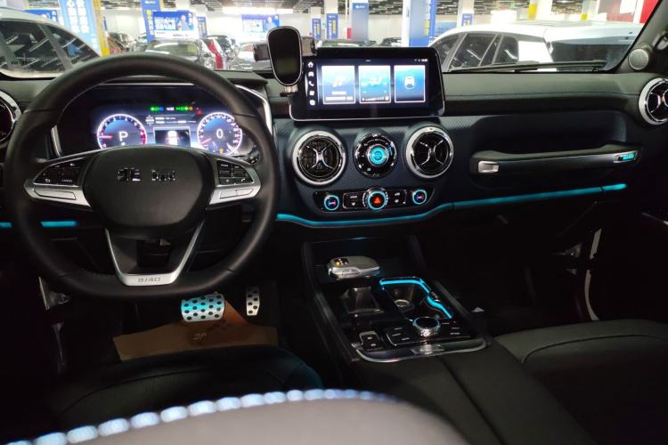 Used  BJ40 2024 2.0T Urban Hunter Honor Edition
