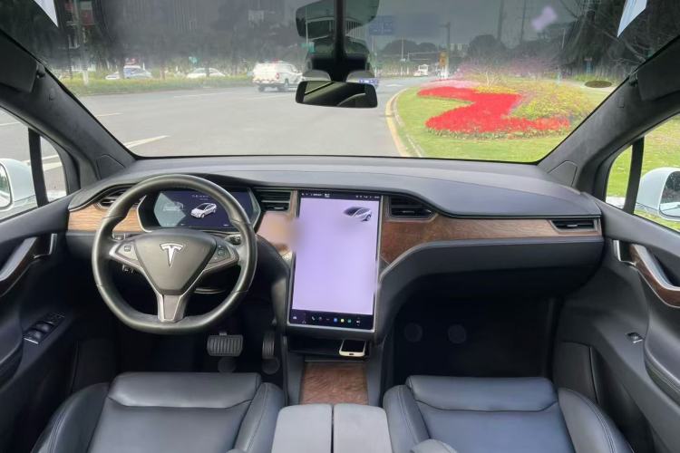 Used Tesla Model X 2019 Long-Range Version
