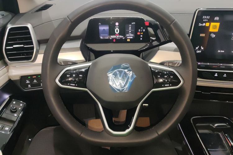 Used Volkswagen ID.6 CROZZ 2022 Long-Range PURE+ Edition