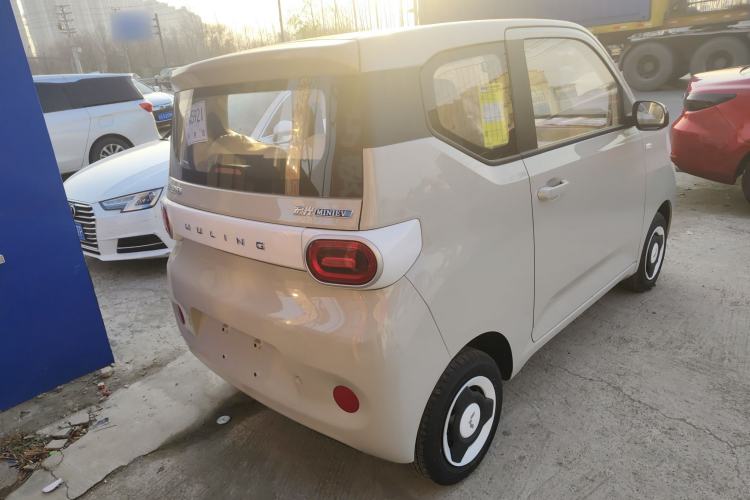 Used Wuling Hongguang MINIEV 2024 3rd Generation 215km Youth Edition
