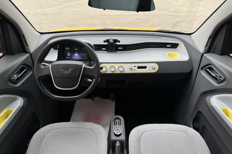 Used Wuling Hongguang MINIEV 2022 Macaron Premium Model – Lithium Iron Phosphate
