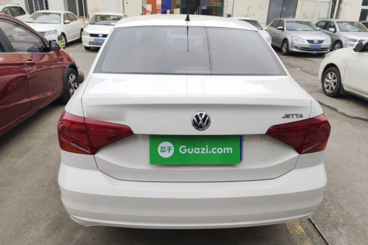 Used Volkswagen Jetta 2017 1.4L Manual Fashion Edition
