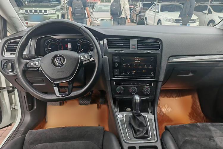 Used Volkswagen Golf 2019 280TSI DSG Luxury Version China VI Standard
