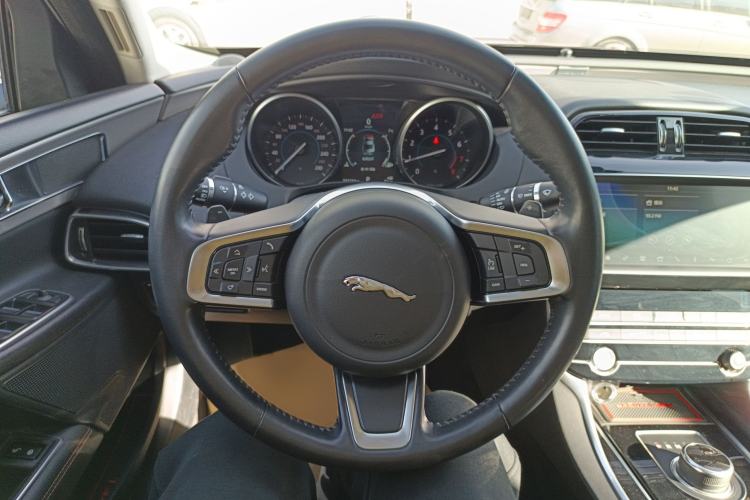 Used Jaguar XEL 2019 2.0T 200 PS Luxury Edition
