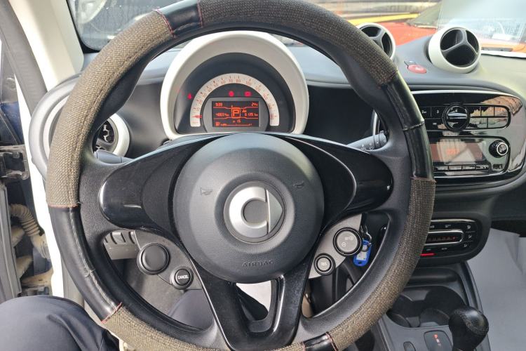 Used  fortwo 2018 1.0L 52kW Hardtop Dynamic Version China V
