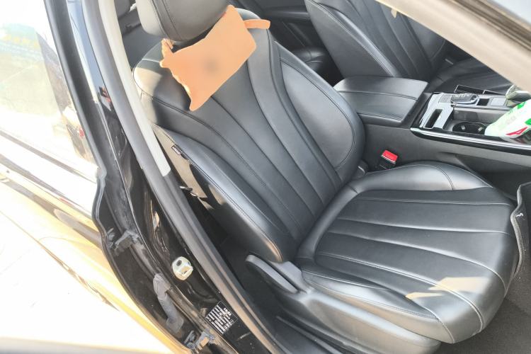 Used Roewe RX5 MAX 2019 300TGI Automatic 4G Connect Luxury Edition
