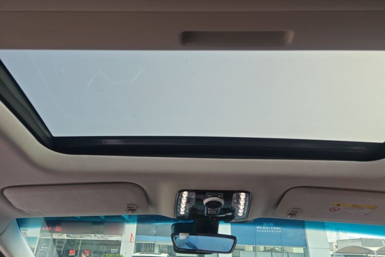 Used Buick Century 2025 2.0T Six-Seater YinShi Edition
