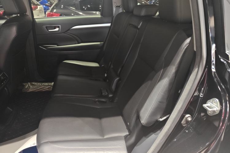 Used Toyota Highlander 2017 2.0T Four-Wheel Drive Luxury Edition 7 Seats