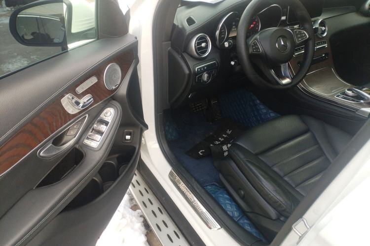 Used Mercedes-Benz GLC 2017 GLC 300 4MATIC Luxury Model