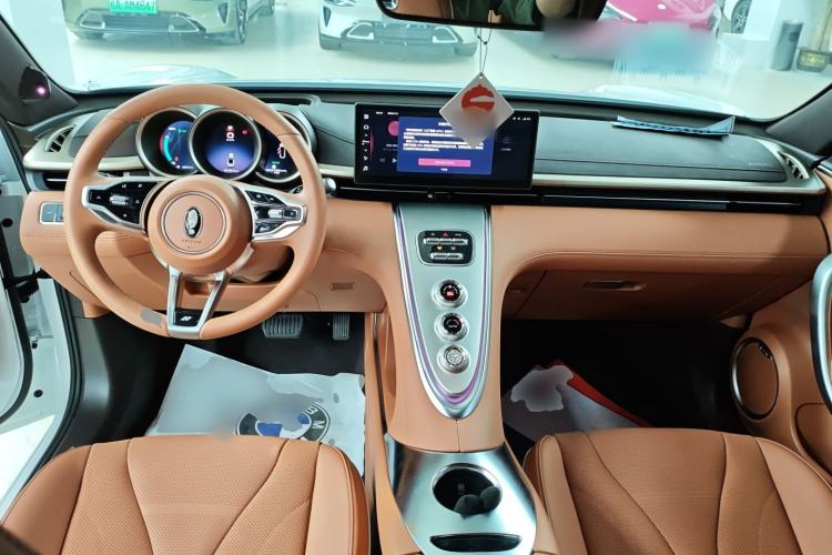 Used ORA Lightning Cat 2022 555 km Luxury Edition