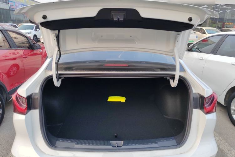 Used Roewe i5 2023 1.5L CVT Luxury Edition
