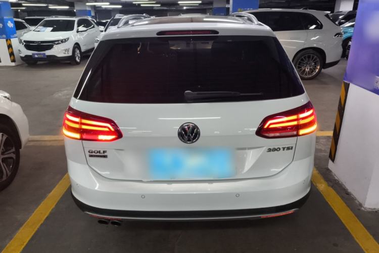 Used Volkswagen Golf 2019 1.8TSI Travel Edition
