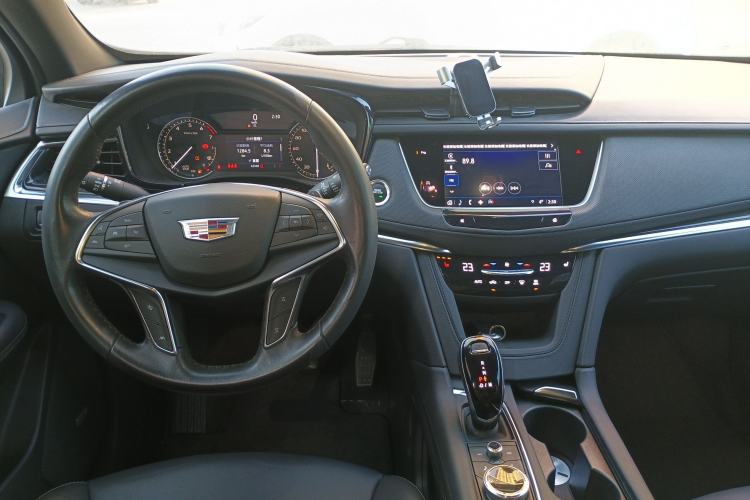 Used Cadillac XT5 2022 2.0T Two-Wheel Drive Luxury Version
