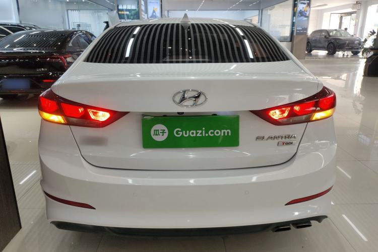 Used Hyundai Elantra 2016 1.4T Dual-Clutch Xuan Dong · Dynamic Version
