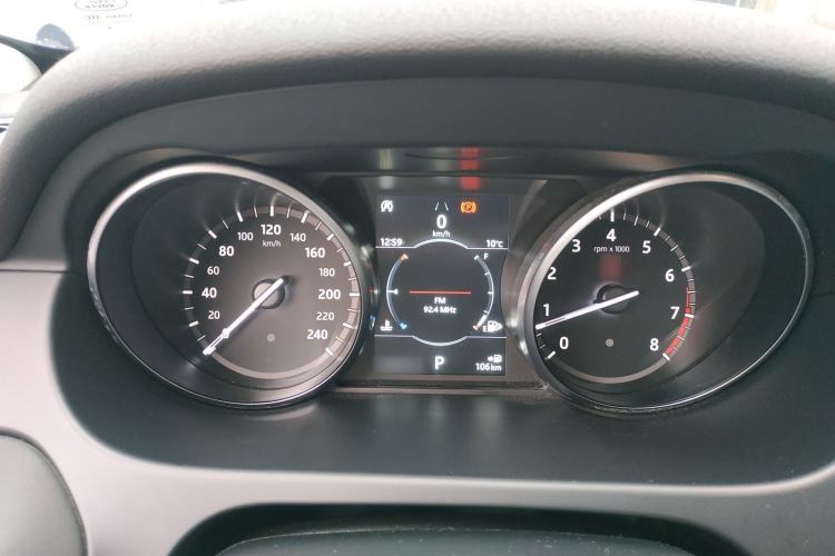 Used Land Rover Discovery Sport 2018 240 PS SE Version