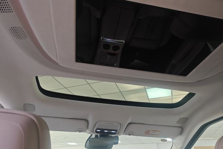 Used XPeng X9 2025 740 Ultra-Long Range Max