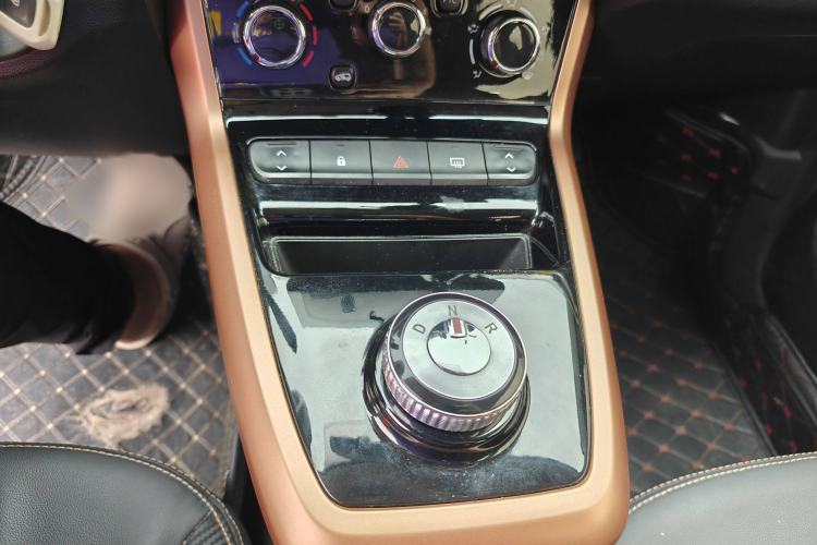 Used Dongfeng NAMMI BOX 2022 Chasing Wind Edition 331KM Advanced Model
