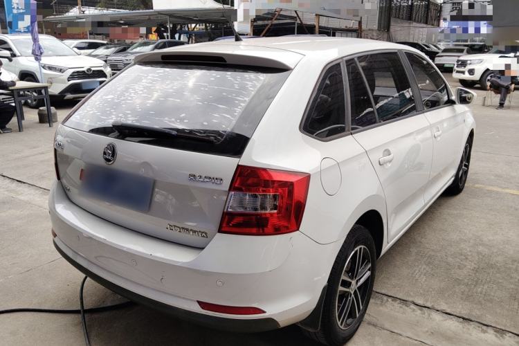 Used Skoda Rapid Spaceback 2016 Revised Version 1.6L Manual Front-Drive Edition
