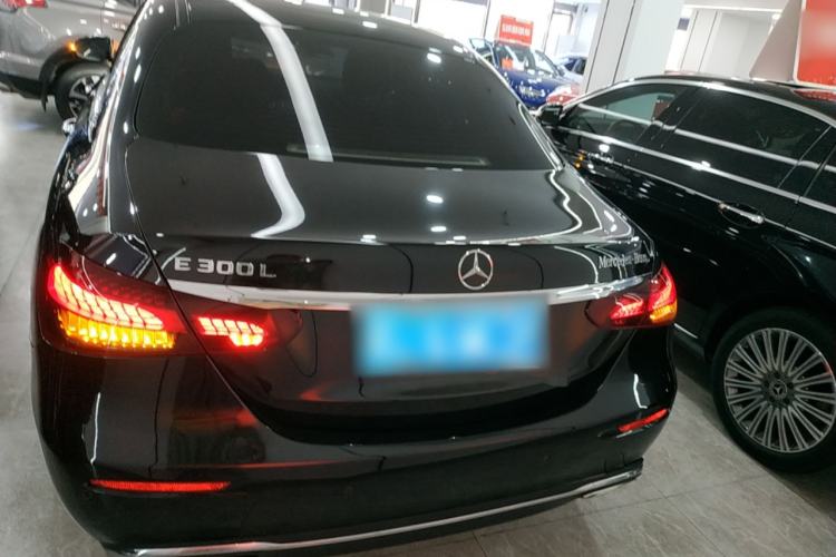 Used Mercedes-Benz E-Class 2023 Updated E 300 L Fashion Edition
