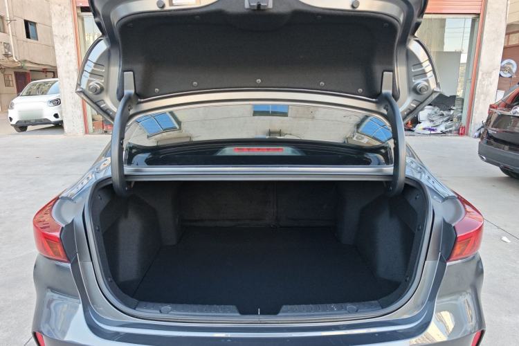 Used Changan Eado 2021 PLUS Blue Whale NE 1.4T GDI DCT Prestige Model
