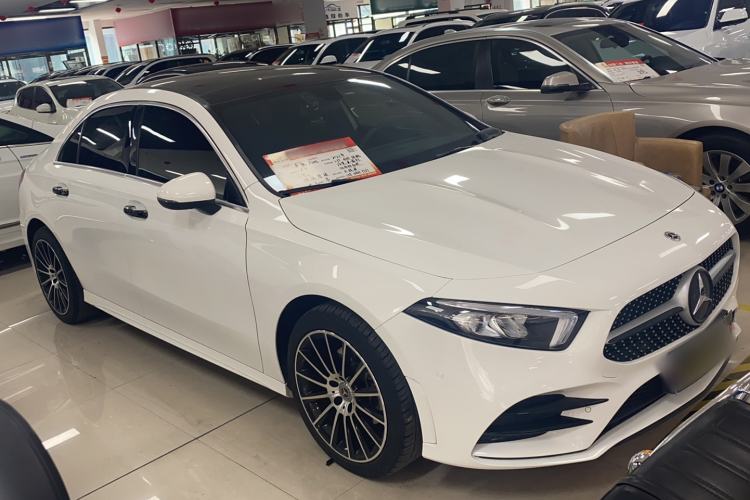 Used Mercedes-Benz A-Class 2021 A 200 L Sport Sedan Fashion Model
