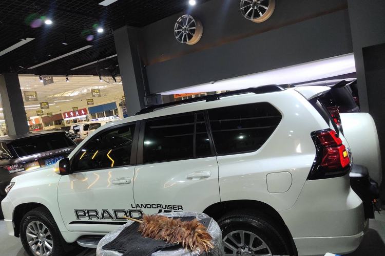 Used Toyota Prado 2018 3.5L Automatic TX-L with Rear-Mounted Spare Tire
