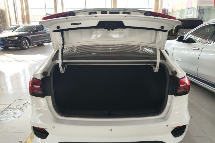 Used Roewe i5 2021 1.5L CVT Platinum Edition