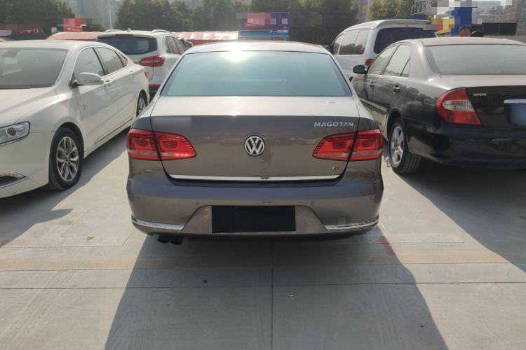 Used Volkswagen Magotan 2013 1.8TSI Luxury Model
