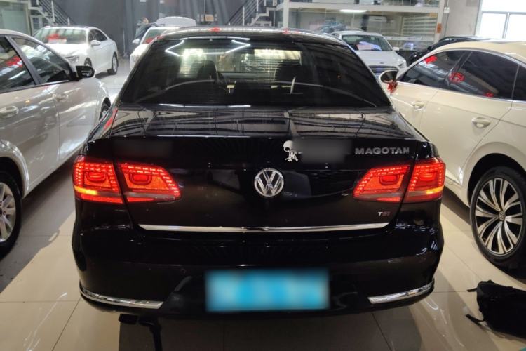 Used Volkswagen Magotan 2013 1.8TSI Premier Model
