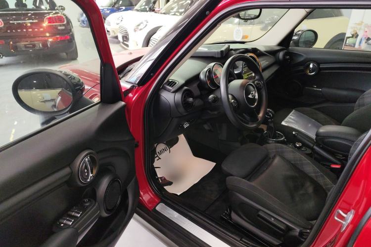 Used  MINI 2015 1.5T COOPER Fun Five-Door Edition
