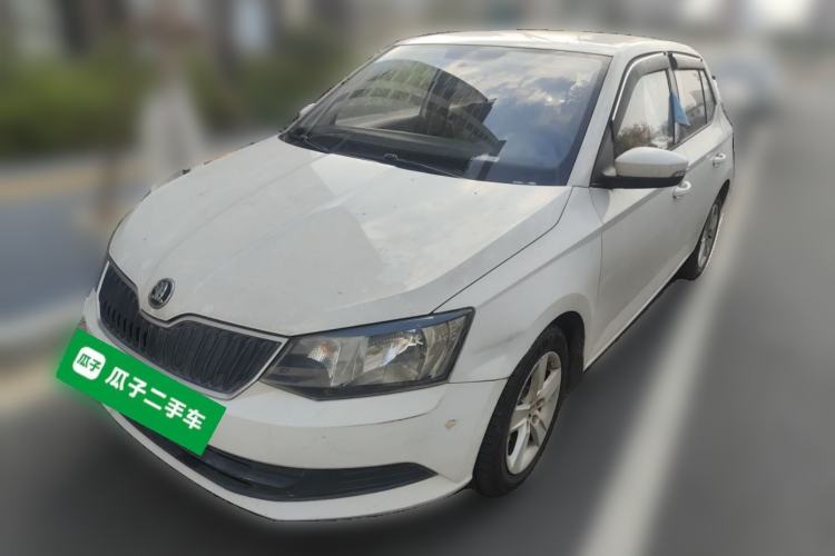 Used Skoda Fabia 2016 1.4L Automatic Car Enjoy Edition
