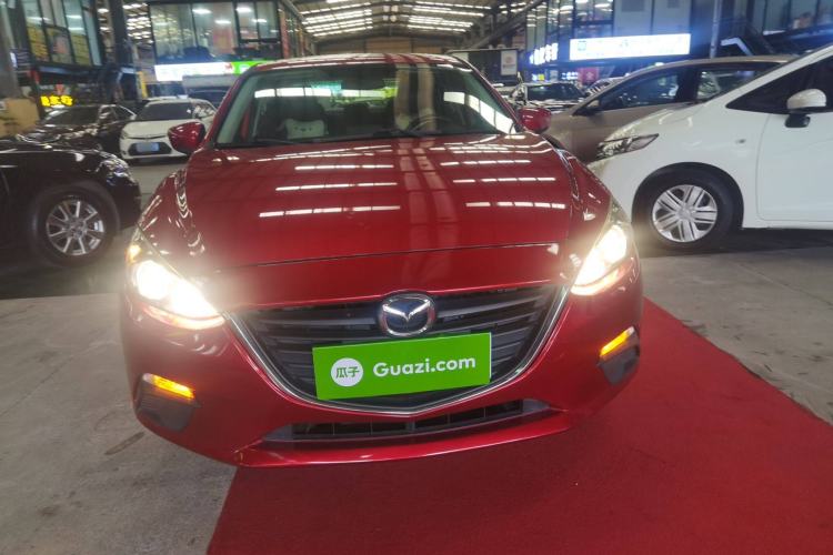 Used Mazda Mazda 3 Axela 2014 Sedan 1.5L Automatic Comfort Model
