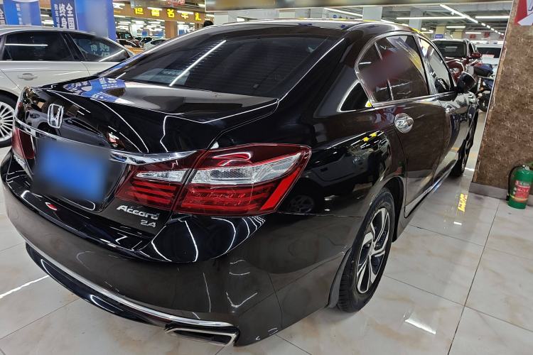 Used Honda Accord 2016 2.0L Comfort Edition
