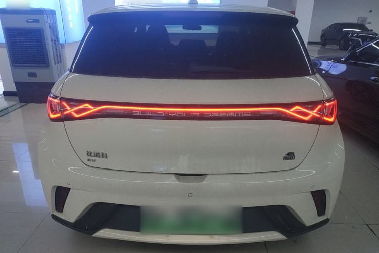 Used BYD Dolphin 2023 420 km Fashion Edition
