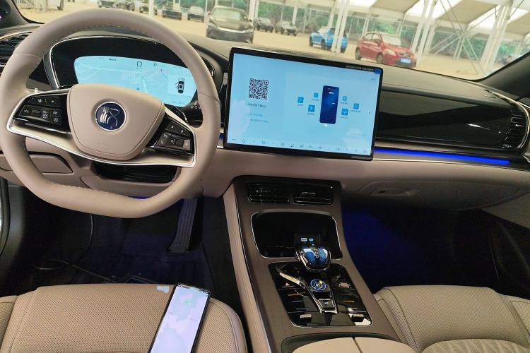 Used BYD Han 2025 DM-i Intelligent Driving Edition 125KM LiDAR Flagship Model
