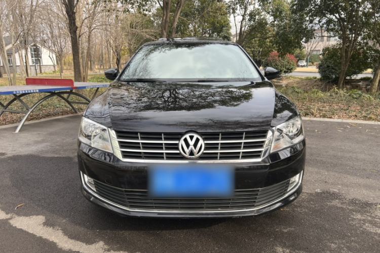 Used Volkswagen Lavida 2013 Restyled Classic 1.6L Manual Comfort Edition