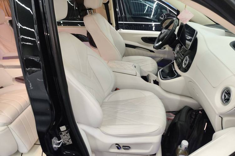 Used Mercedes-Benz Vito 2021 2.0T Elite Version 7 Seats
