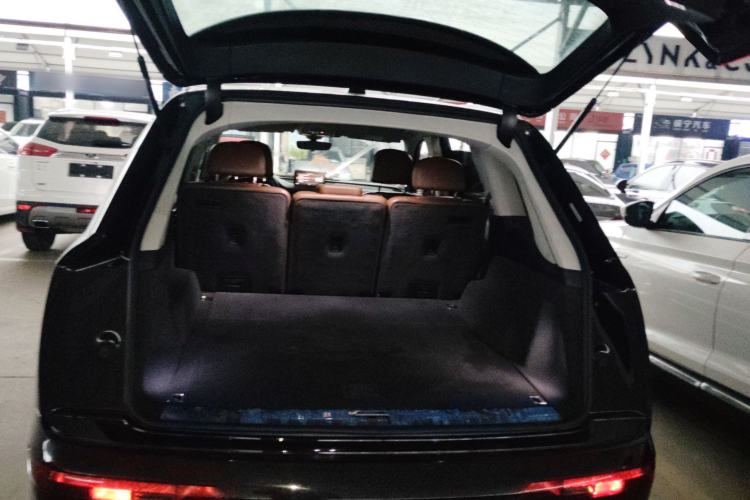 Used Audi Q7 2018 45 TFSI Technology Edition
