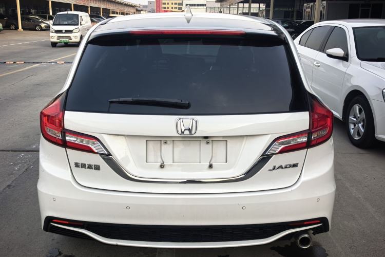 Used Honda Jade 2017 1.8L automatic Comfort version 5 seats
