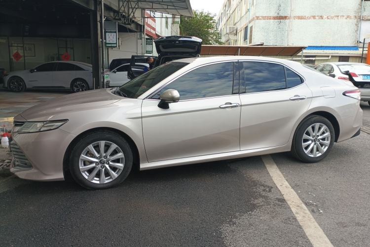 Used Toyota Camry 2018 2.0G Luxury Edition