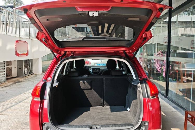 Used Peugeot 2008 2014 1.6L Automatic Fashion Edition
