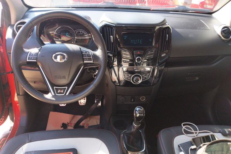 Used Great Wall M4 2014 1.5L manual Comfort trim level
